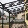 Capannone in ferro battuto