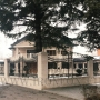 Порта с фризове от накатено желязо